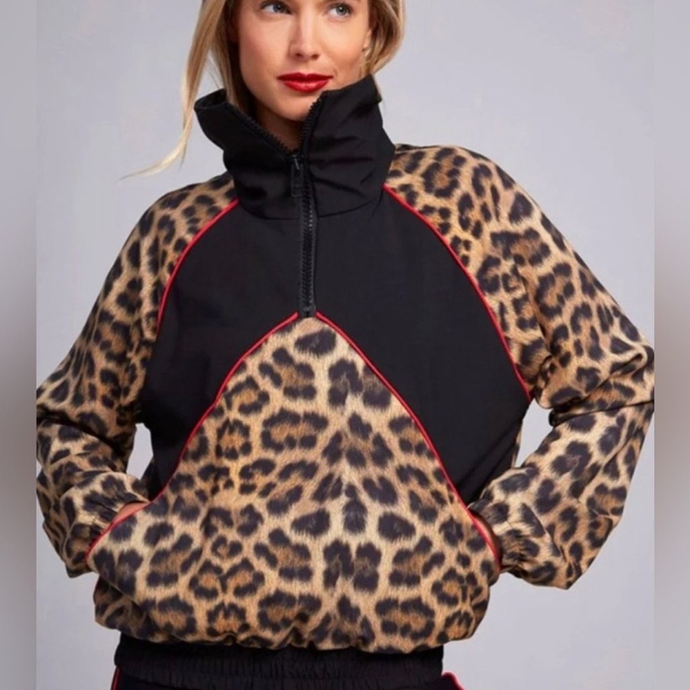 TEREZ Cheetah Print Windbreaker Quarter
Zip NWT size Small